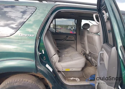 2003 Toyota Sequoia Limited V8 z USA, uszkodzony, nr VIN 5TDBT48AX3S160232